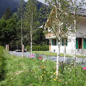 https://chalet-oryx.hotels-rhonealpes.com